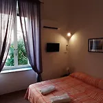 Casa Laura Oliva Mancini 3*