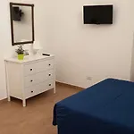 Alojamento de Acomodação e Pequeno-almoço Casa Laura Oliva Mancini Nápoles