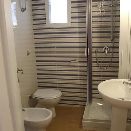 Casa Laura Oliva Mancini Frühstückspension Neapel