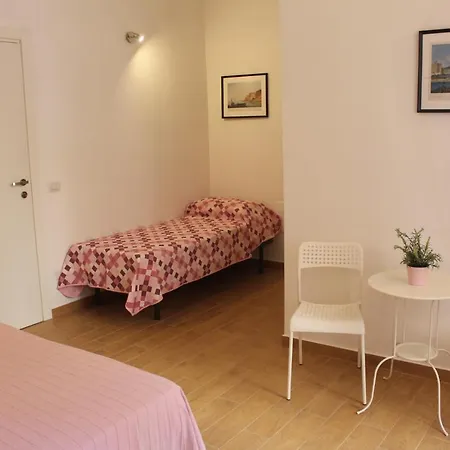 Casa Laura Oliva Mancini 3*