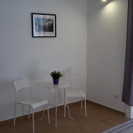 Casa Laura Oliva Mancini 3*