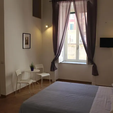 Frühstückspension Casa Laura Oliva Mancini 3*