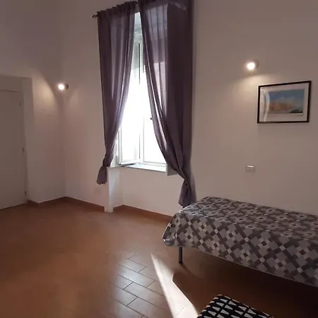 Casa Laura Oliva Mancini 3*