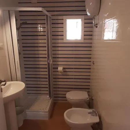 Frühstückspension Casa Laura Oliva Mancini 3*