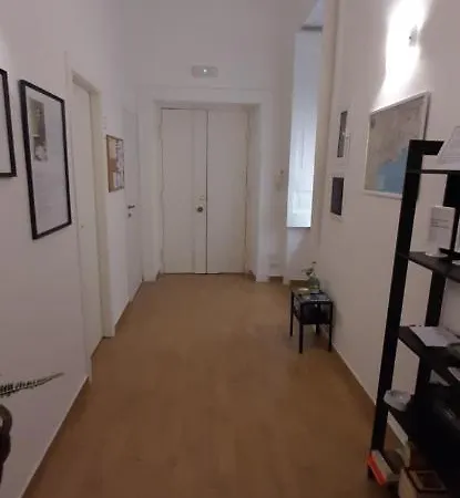 Frühstückspension Casa Laura Oliva Mancini 3*