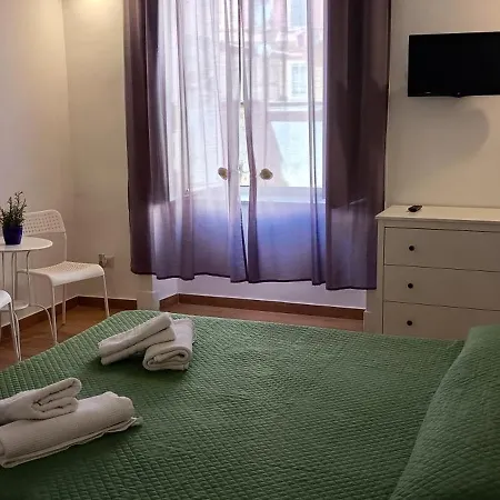 Casa Laura Oliva Mancini Bed & Breakfast Napoli