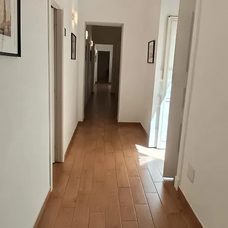 Casa Laura Oliva Mancini 3*