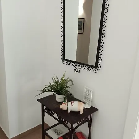 Casa Laura Oliva Mancini 3*