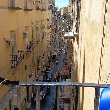 Casa Laura Oliva Mancini Frühstückspension Neapel