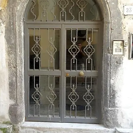 Panzió Casa Laura Oliva Mancini 3*