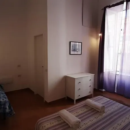 Casa Laura Oliva Mancini Couette-café Naples