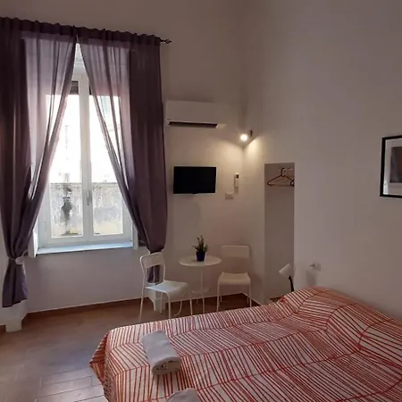 Casa Laura Oliva Mancini Couette-café *